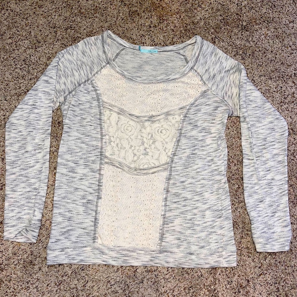long sleeve knit shirt